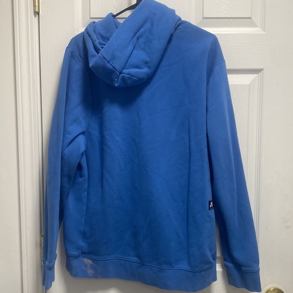 Nike SB sweatshirt. Size extra large. Just has a little bleach stain - Picture 5 of 6